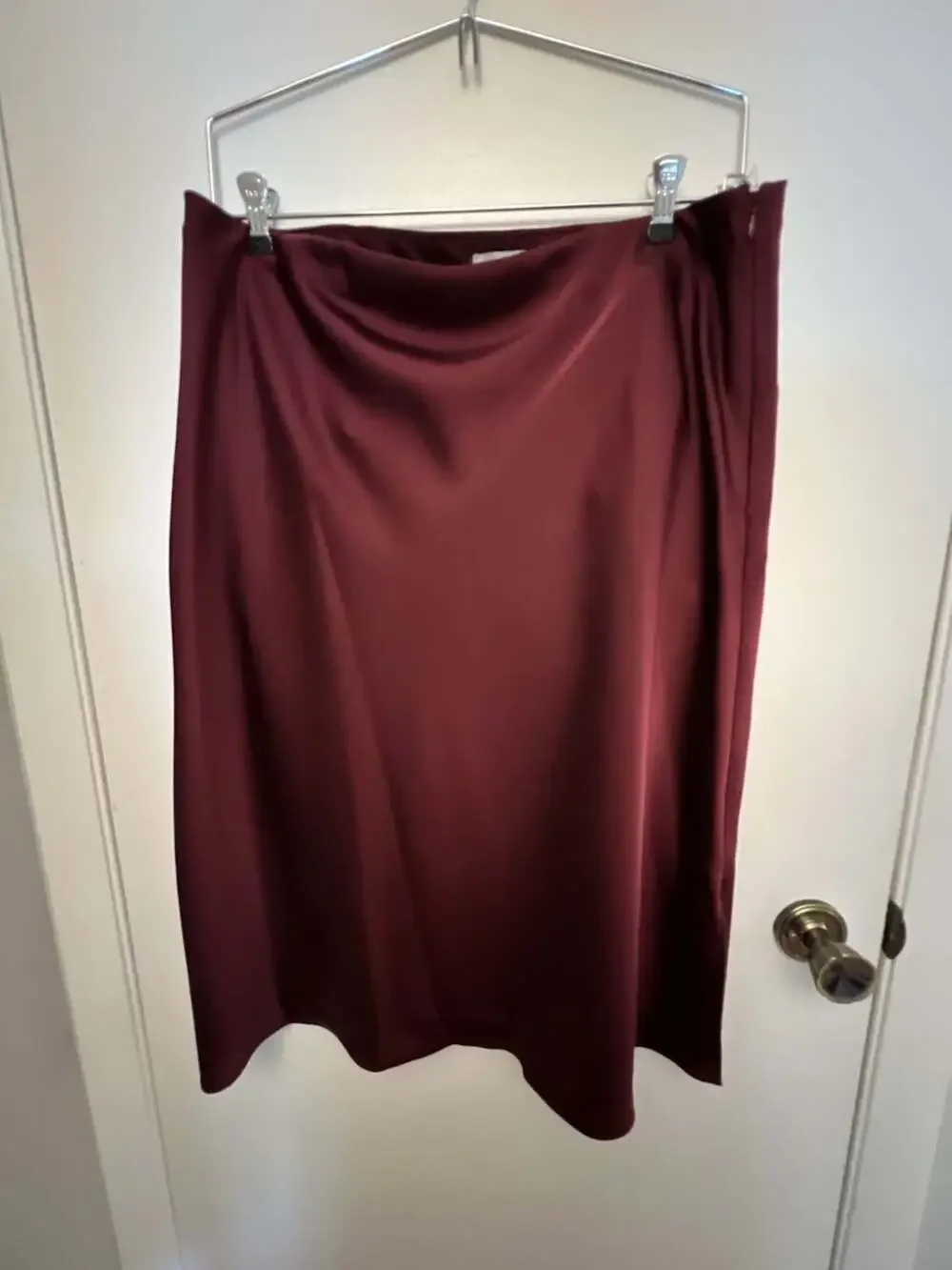 Women's Satin Midi Skirt in Burgundy